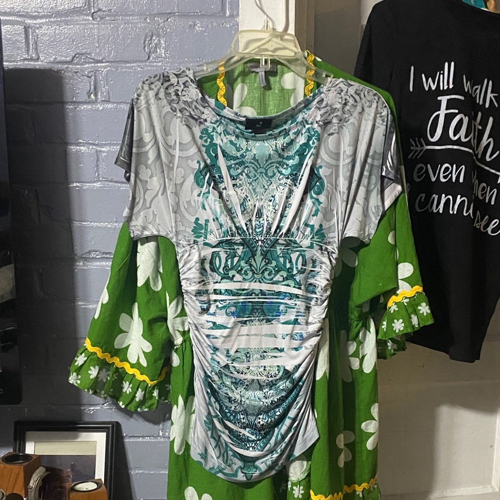 Iz Byer Green and Gray Blouse